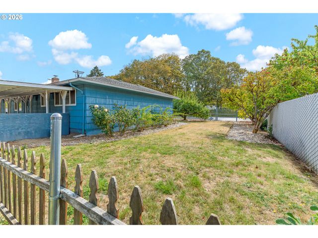 2764 COLUMBIA Blvd, St Helens, OR 97051