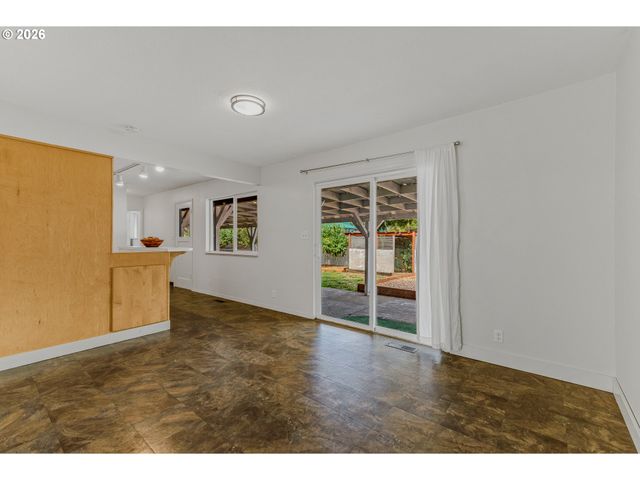2764 COLUMBIA Blvd, St Helens, OR 97051