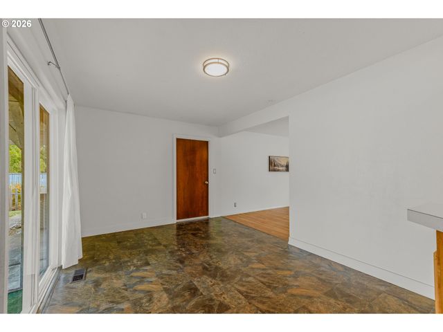 2764 COLUMBIA Blvd, St Helens, OR 97051
