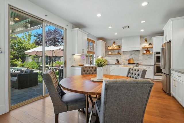 1082 Smith Way, Folsom, CA 95630