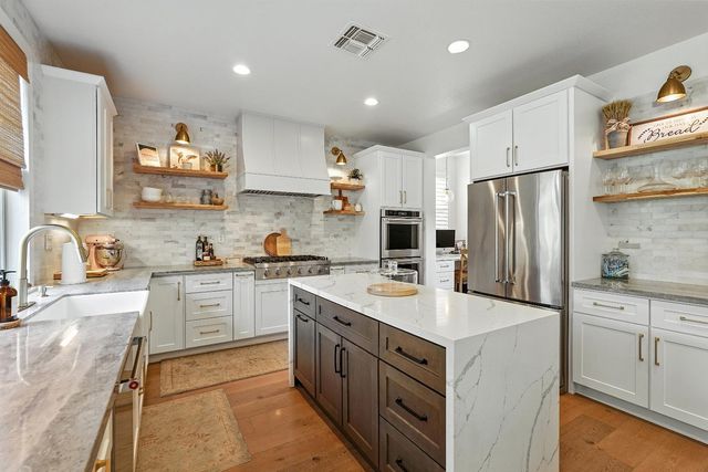 1082 Smith Way, Folsom, CA 95630