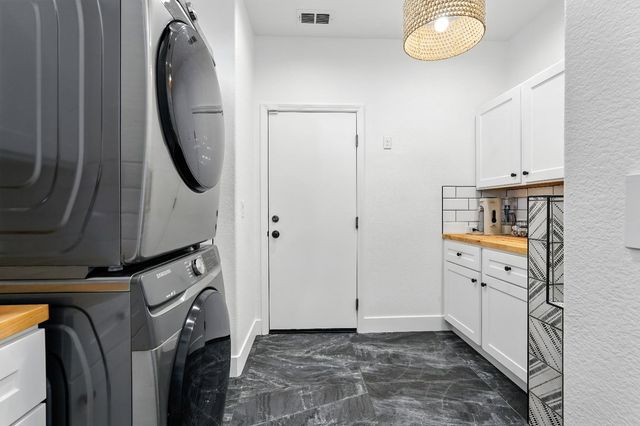 1082 Smith Way, Folsom, CA 95630