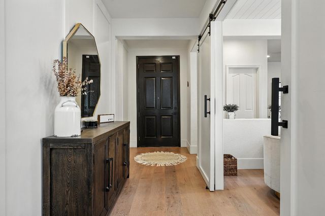 1082 Smith Way, Folsom, CA 95630