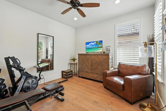 1082 Smith Way, Folsom, CA 95630