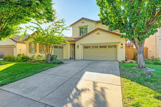 1082 Smith Way, Folsom, CA 95630