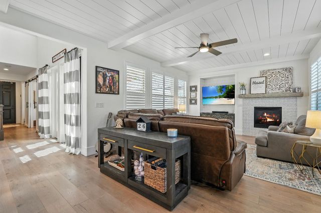 1082 Smith Way, Folsom, CA 95630