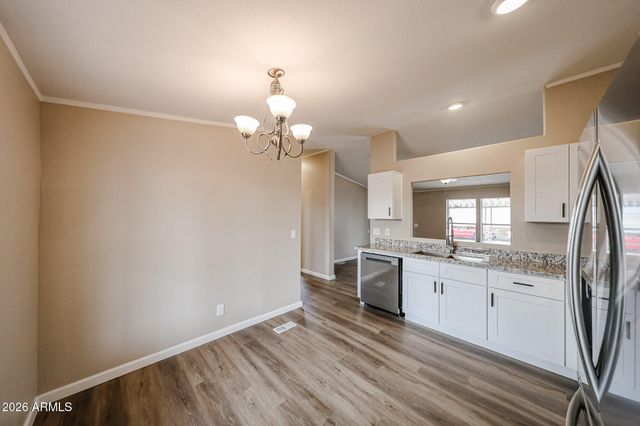 2650 W UNION HILLS Drive 316, Phoenix, AZ 85027