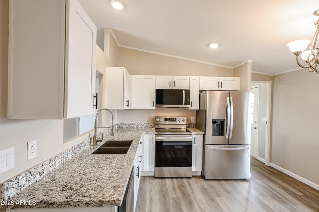 2650 W UNION HILLS Drive 316, Phoenix, AZ 85027