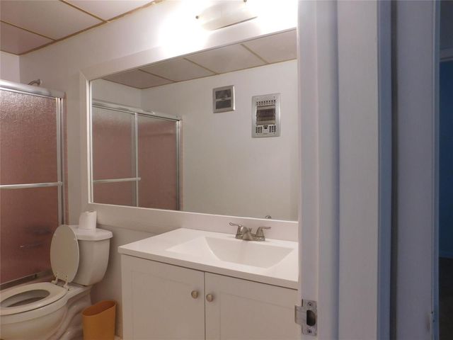 960 Crystal Lake Drive 201, Deerfield Beach, FL 33064