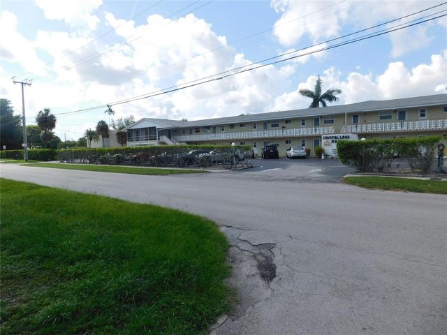 960 Crystal Lake Drive 201, Deerfield Beach, FL 33064
