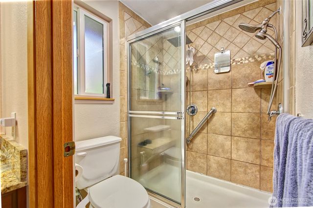 6410 65th Place NE, Marysville, WA 98270
