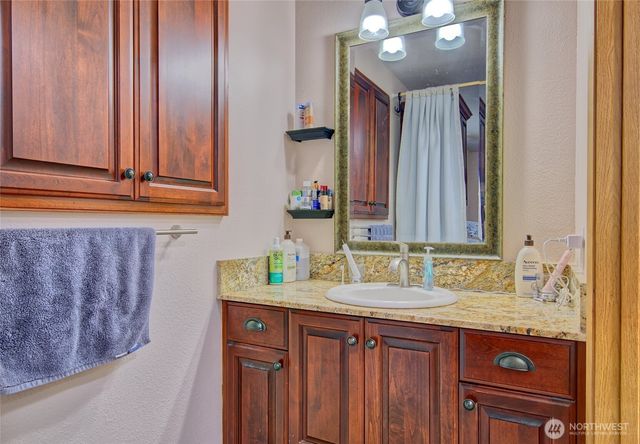 6410 65th Place NE, Marysville, WA 98270
