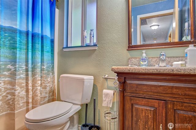 6410 65th Place NE, Marysville, WA 98270