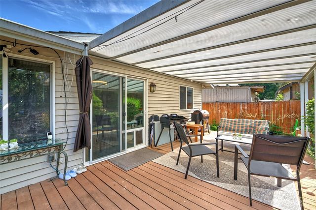 6410 65th Place NE, Marysville, WA 98270