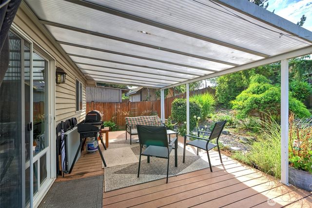 6410 65th Place NE, Marysville, WA 98270