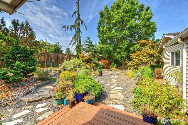 6410 65th Place NE, Marysville, WA 98270