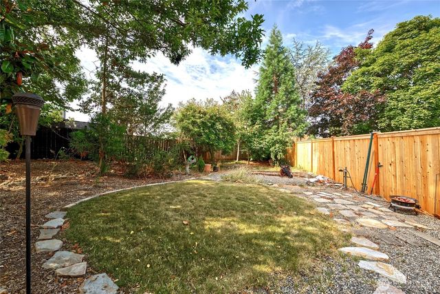6410 65th Place NE, Marysville, WA 98270