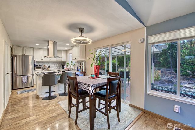 6410 65th Place NE, Marysville, WA 98270