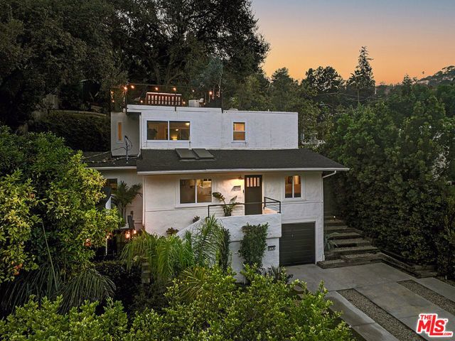 8326 Ridpath Drive, Los Angeles, CA 90046