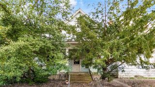 516 1/2 3rd Street, Marietta, OH 45750