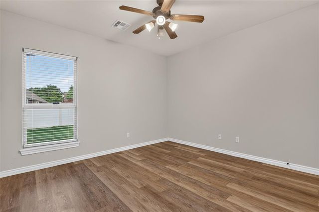 16700 Moorgate Lane, Edmond, OK 73012