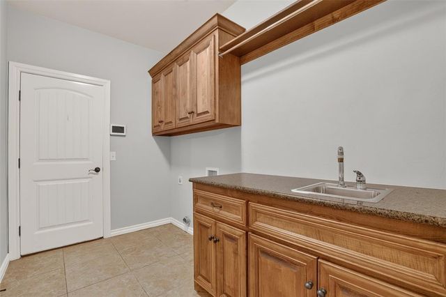 16700 Moorgate Lane, Edmond, OK 73012