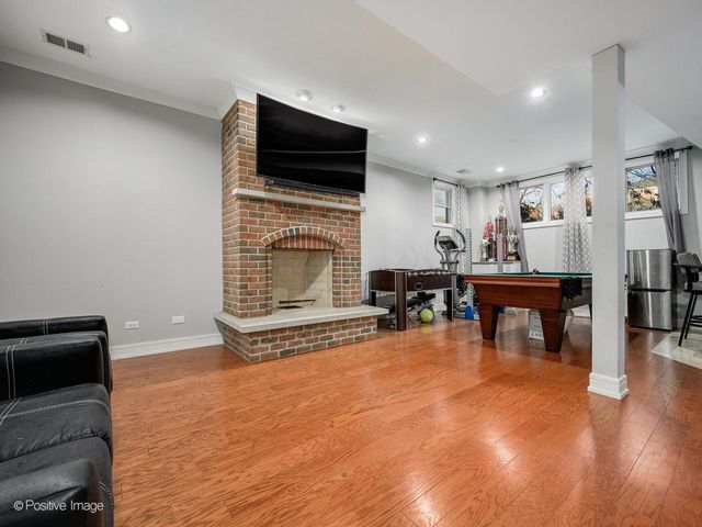 3740 N Pacific Avenue, Chicago, IL 60634