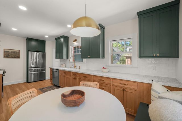 2942 Highland Ave, Sacramento, CA 95818