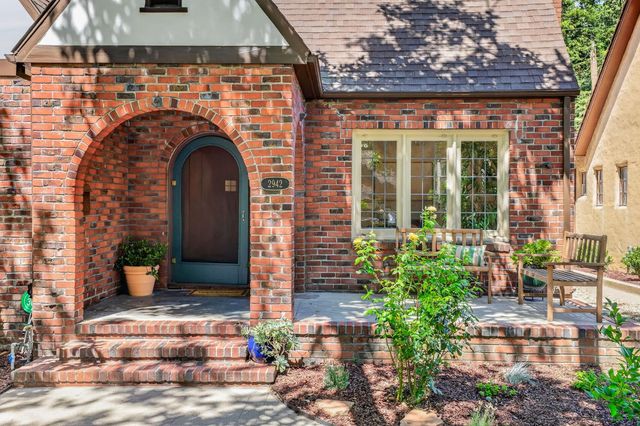 2942 Highland Ave, Sacramento, CA 95818