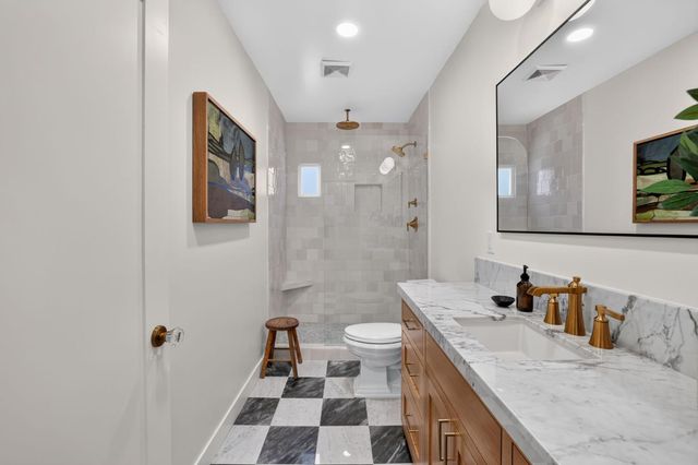 2942 Highland Ave, Sacramento, CA 95818