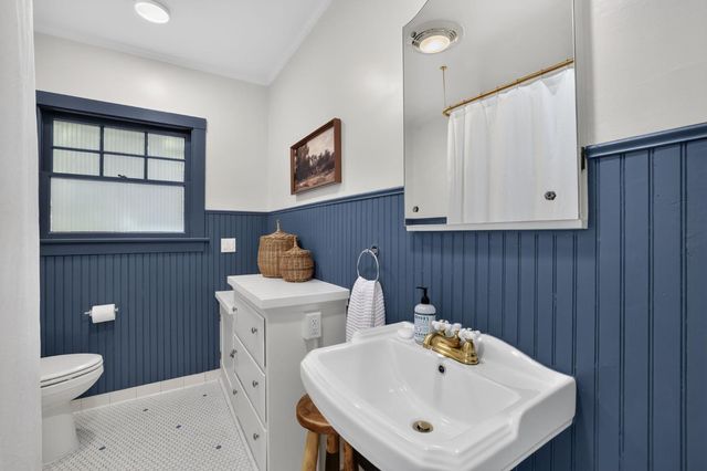 2942 Highland Ave, Sacramento, CA 95818