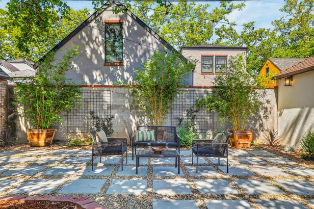 2942 Highland Ave, Sacramento, CA 95818