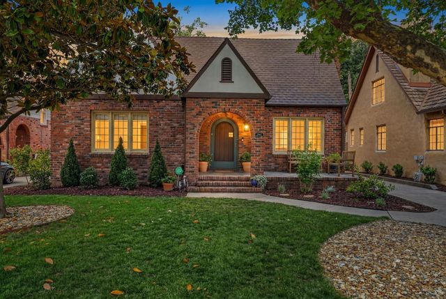 2942 Highland Ave, Sacramento, CA 95818