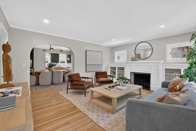 2942 Highland Ave, Sacramento, CA 95818