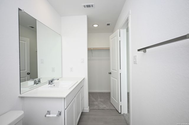 7639 VARO GLN, San Antonio, TX 78263