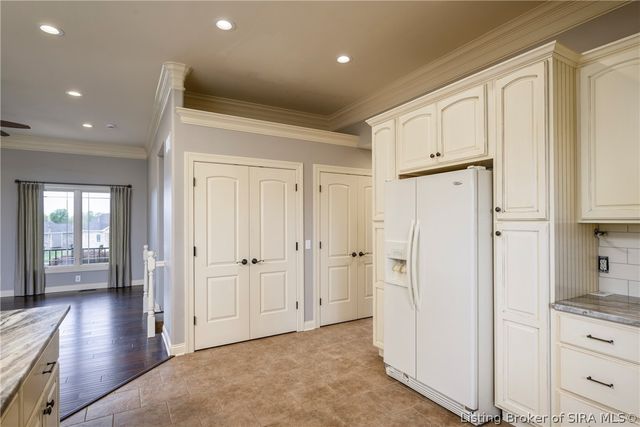 6205 Juniper Ridge Court, Charlestown, IN 47111