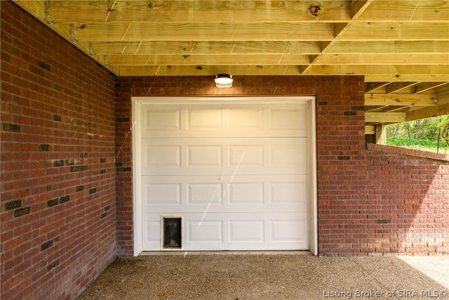 6205 Juniper Ridge Court, Charlestown, IN 47111
