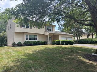 27 Rolling Rd, Franklin Twp., NJ 08873