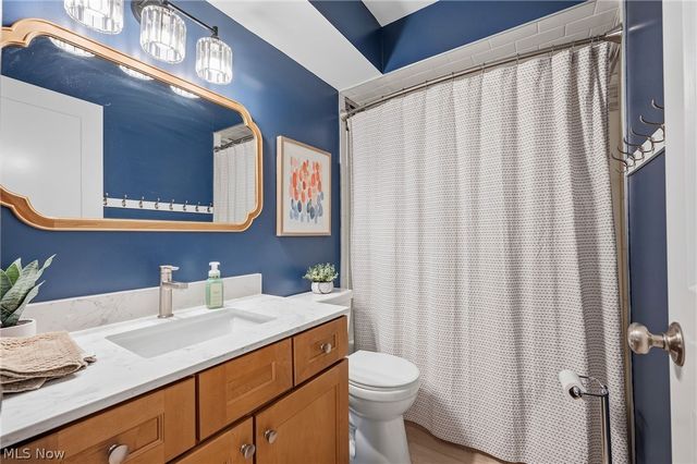 19474 Benbow Road, Strongsville, OH 44136