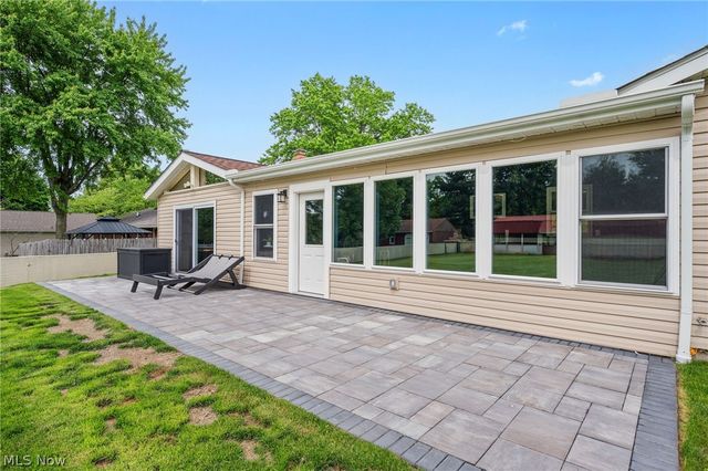 19474 Benbow Road, Strongsville, OH 44136