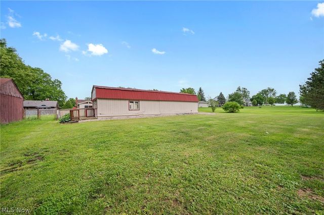 19474 Benbow Road, Strongsville, OH 44136