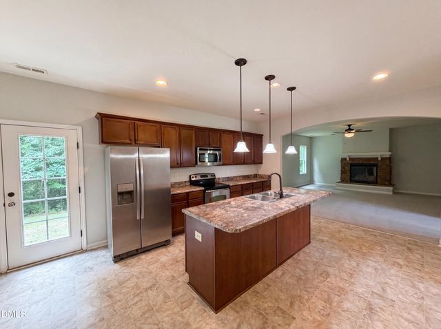 109 Mosby Lane, Spring Lake, NC 28390