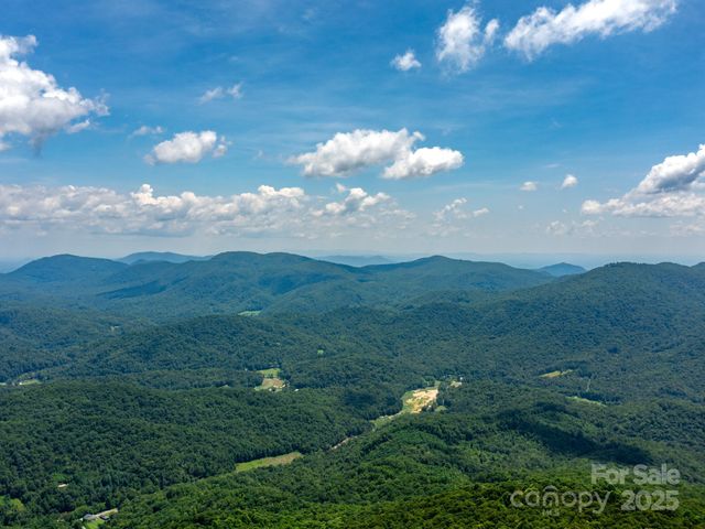 77 Misty Dawn Cove 4A, 5A & 13A, Hendersonville, NC 28792