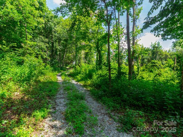 77 Misty Dawn Cove 4A, 5A & 13A, Hendersonville, NC 28792