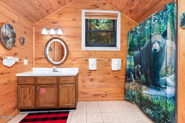 2653 Black Walnut Flats Road, Sevierville, TN 37862