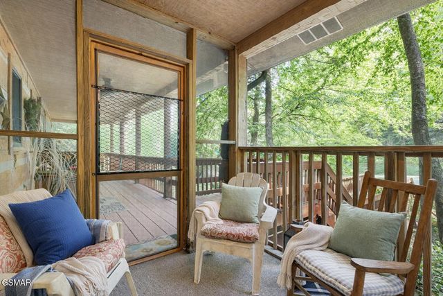 2653 Black Walnut Flats Road, Sevierville, TN 37862
