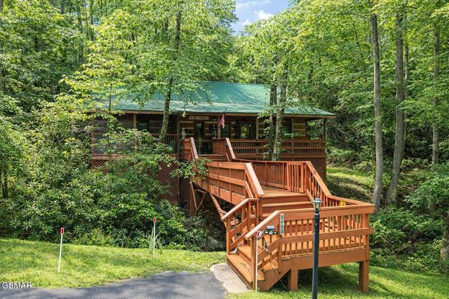 2653 Black Walnut Flats Road, Sevierville, TN 37862
