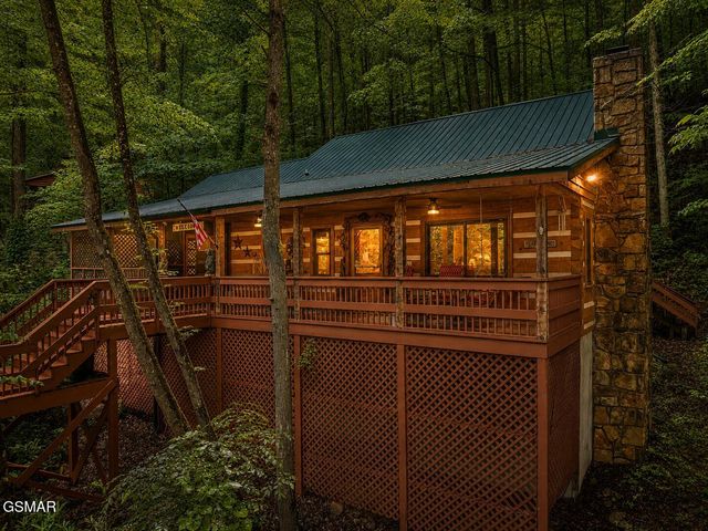 2653 Black Walnut Flats Road, Sevierville, TN 37862