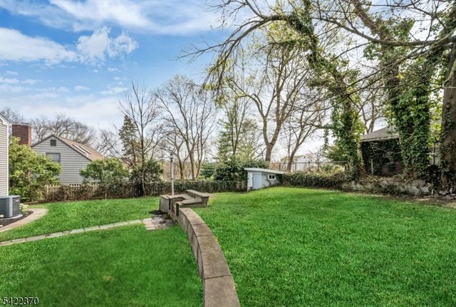28 Princeton Pl, Glen Rock Boro, NJ 07452