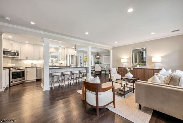 28 Princeton Pl, Glen Rock Boro, NJ 07452